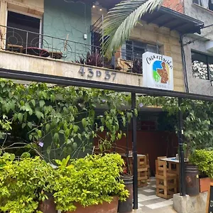 Casa Estacion Hostel